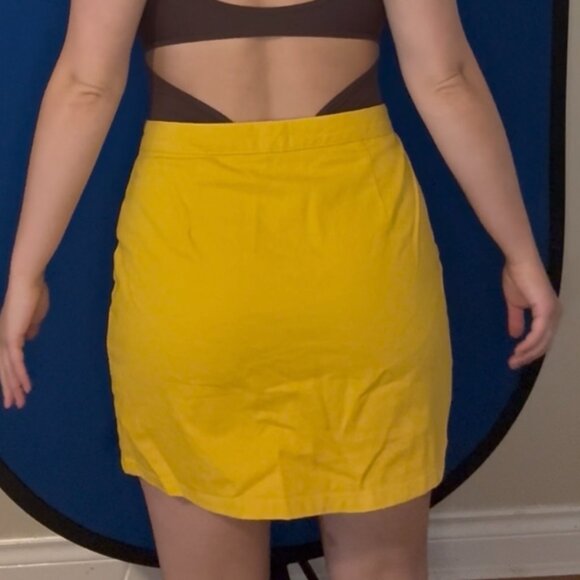 Urban Outfitters BDG Yellow high-waisted A-line Mini skirt, size Large - Picture 5 of 5